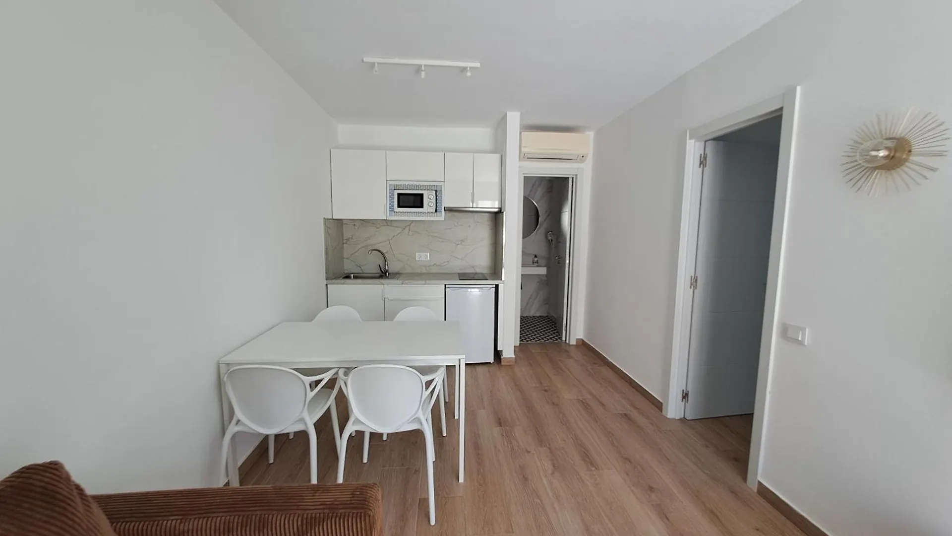 Apartamentos Alisios Con Terraza Y Piscina 코라레호 아파트